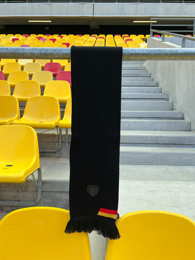 écharpe noire le mans fc